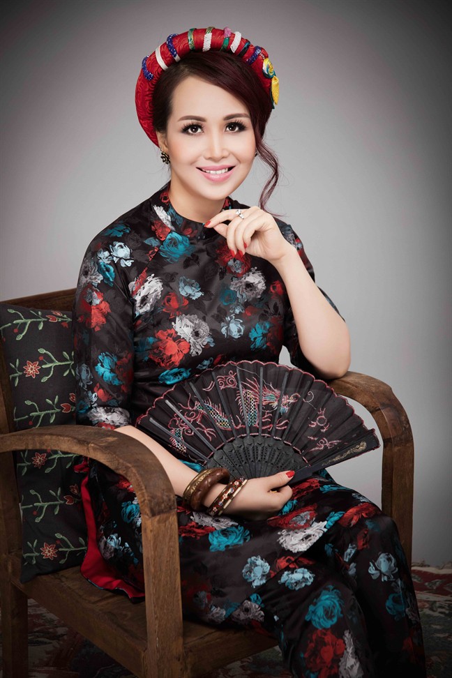Hoa hậu Việt Nam cao 1m58: Xuất thân trâm anh thế phiệt, cuộc hôn nhân đầy đàm tiếu và chuyện làm dâu Ấn Độ nhiều kỳ lạ-5