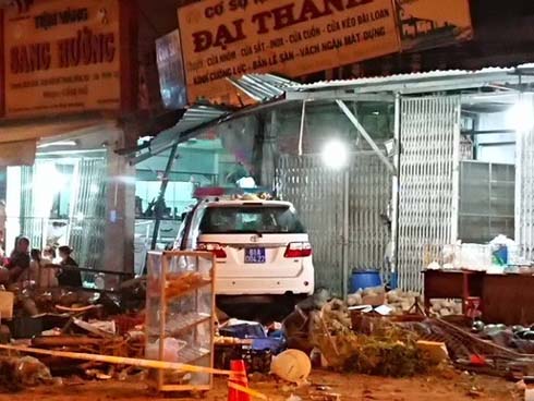 Xe CSGT tông chết người bán trái cây: Bất ngờ lời nhân chứng-2