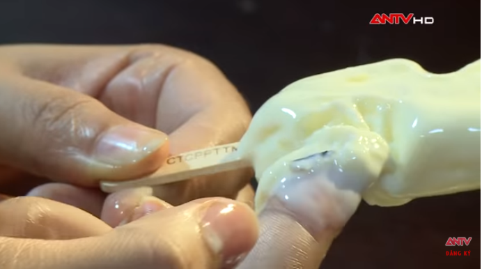 Kinh hãi quy trình sản xuất kem siêu bẩn tại Hà Nội: Coi chừng nhiễm melamin, ngộ độc vì chuộng ăn kem vị lạ giá rẻ!-5