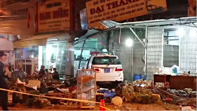 Hành động lạ của Thiếu úy CSGT Bình Dương sau khi lái xe tông chết người-2