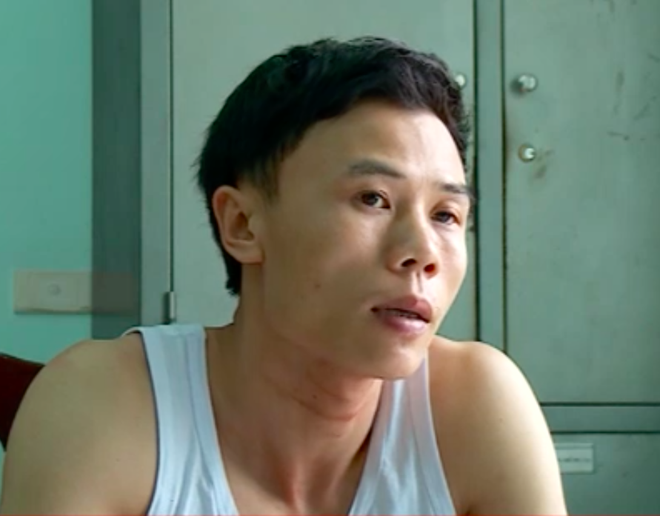 Nghẹt thở màn giải cứu nữ chủ tiệm cầm đồ bị thanh niên kề dao vào cổ khống chế-3