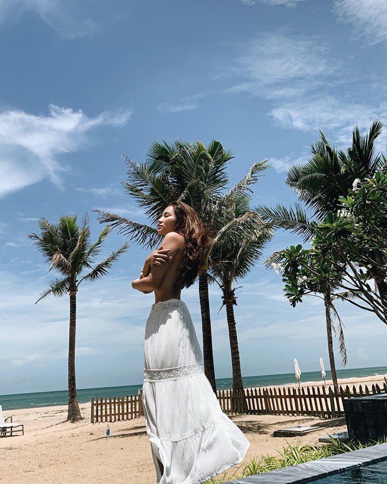 Linh Chi lấy tay che ngực trần sau khi tình địch Lý Phương Châu tung ảnh bán nude bỏng mắt-2