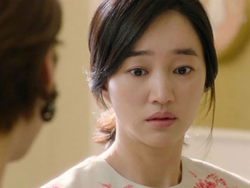 Mẹ chồng không bao giờ để tôi thay tã lót cho con trai mới sinh, bí mật cởi ra xem, tôi đã phát khóc-4