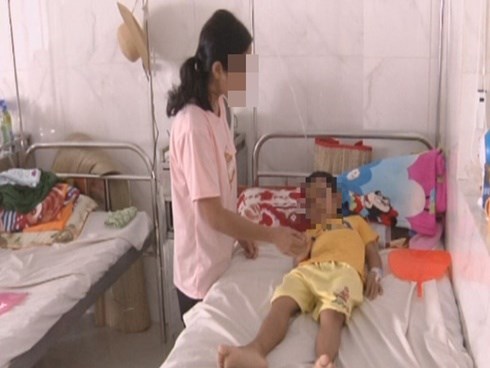 Phẫu thuật chuyển giới thành công cho cháu bé 5 tuổi có bộ phận sinh dục nam ở Đắk Lắk