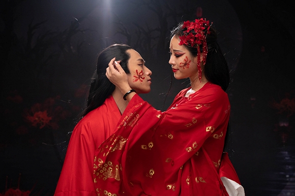 Hoa Trần - vợ NSƯT Việt Hoàn gây thương nhớ với tạo hình cổ trang-1