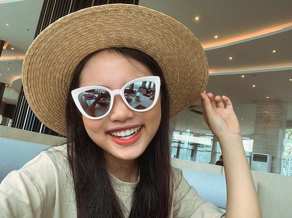 Rộ tin đồn Phương Mỹ Chi chỉnh răng sứ trắng bóng ở tuổi 16-3