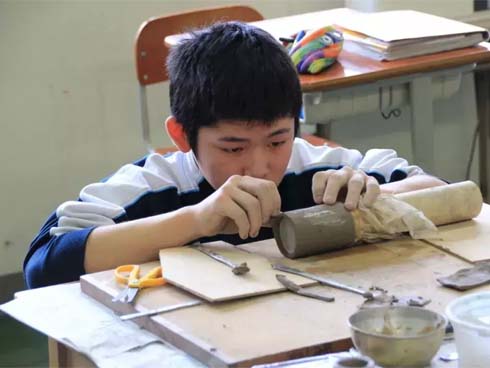 Chàng ngốc Ấn Độ phiên bản đời thực: Từ chuyên gia trốn học đến tỷ phú USD-4