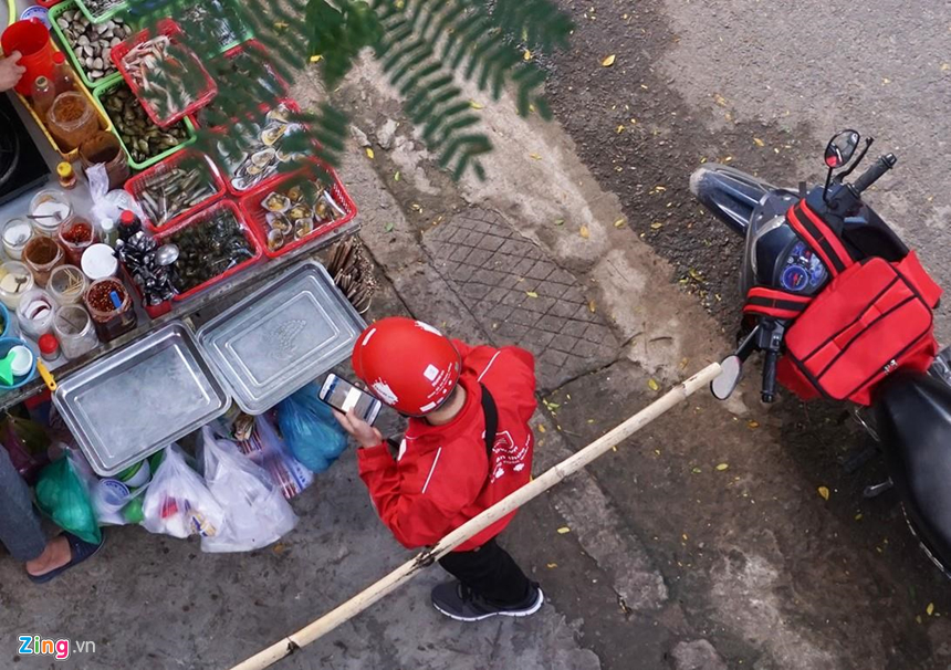 Dịch vụ giao đồ ăn kiếm tiền thế nào?-1