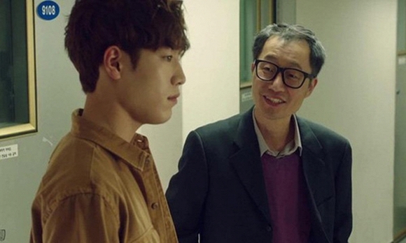 Mới cưới được 2 tháng đã bị bố vợ hỏi khó chuyện mua nhà, chàng rể hỏi ngược một câu khiến ông im lặng-1