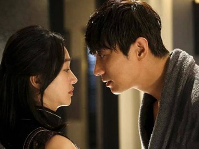 Ám ảnh bởi chiêu ngăn vợ ngoại tình của chồng già bất lực-1