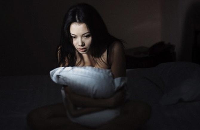 Ám ảnh bởi chiêu ngăn vợ ngoại tình của chồng già bất lực-2