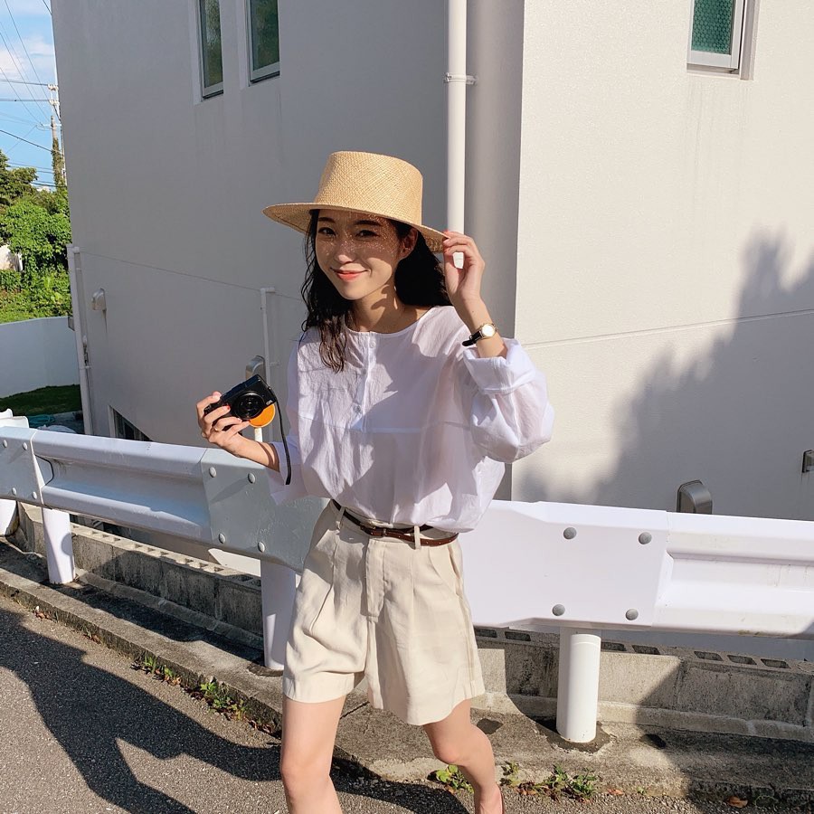 Nóng thế này cứ diện cả cây trắng là vừa mát lại vừa sang, và đây là 12 gợi ý đẹp tuyệt dành cho bạn-3