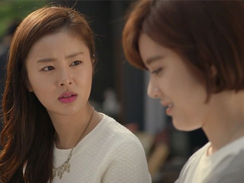 Con khóc thất thanh bên phòng chị dâu, tôi chạy sang thì sôi máu trước cảnh tượng-3