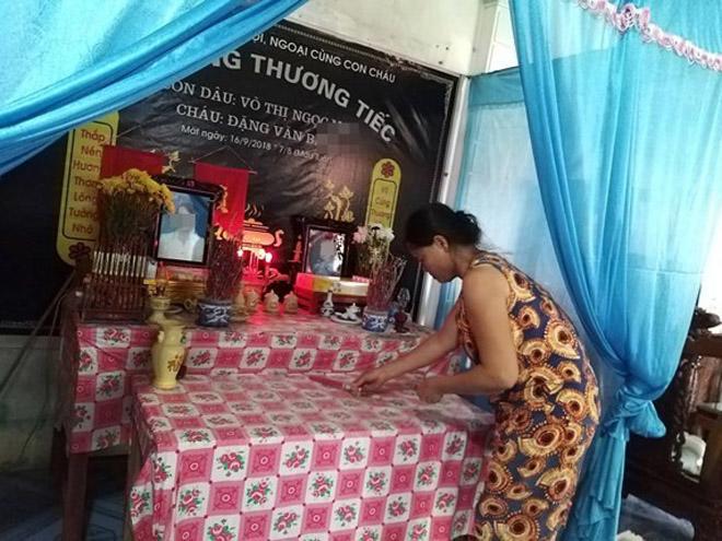 Vụ 2 mẹ con tử vong bí ẩn khi đi du lịch: Mẹ với anh không về với con nữa!-1