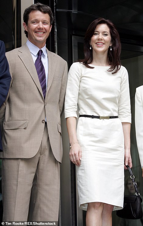 Công nương Mary của Hoàng gia Đan Mạch: Đánh bại Kate Middleton để trở thành người phụ nữ mặc đẹp nhất thế giới-6