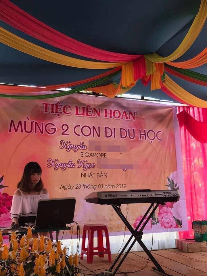 Xôn xao tấm băng rôn mở tiệc liên hoan con đi du học bị chỉ trích: Con học giỏi bố mẹ cứ tự hào, có gì sai-1