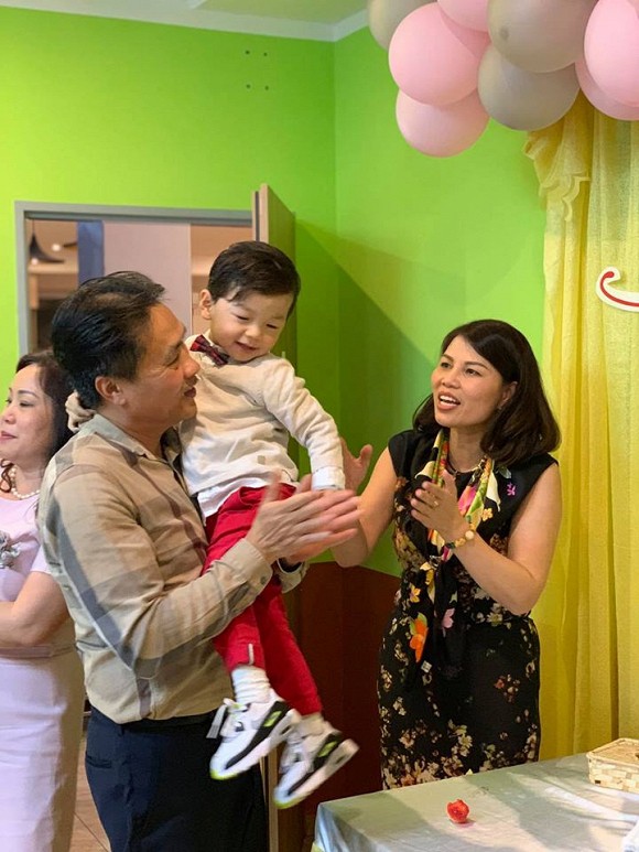 Cuộc sống hôn nhân của Mạc Hồng Quân và Kỳ Hân ra sao sau 3 năm vướng ồn ào bỏ rơi Ly Kute lúc mang thai?-5
