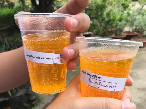 Tâm lý như thầy giáo trường người ta: Trước khi trò đi thi mua tặng bộ đồ dùng học tập trang bị tận tay!-3