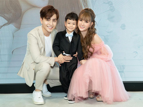 GIẬT MÌNH: Đố bạn phân biệt được đâu là Thu Thủy, đâu là Kelly Nguyễn khi đứng chung một khung hình-8