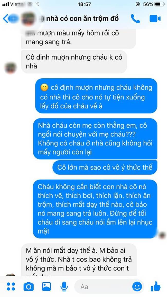 Hai đứa trẻ được mẹ đưa đến đăng ký học hè, tiện tay trộm đồ trị giá gần 5 triệu, mẹ còn mắng ngược khi cô giáo đòi tiền-1