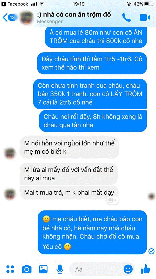 Hai đứa trẻ được mẹ đưa đến đăng ký học hè, tiện tay trộm đồ trị giá gần 5 triệu, mẹ còn mắng ngược khi cô giáo đòi tiền-5