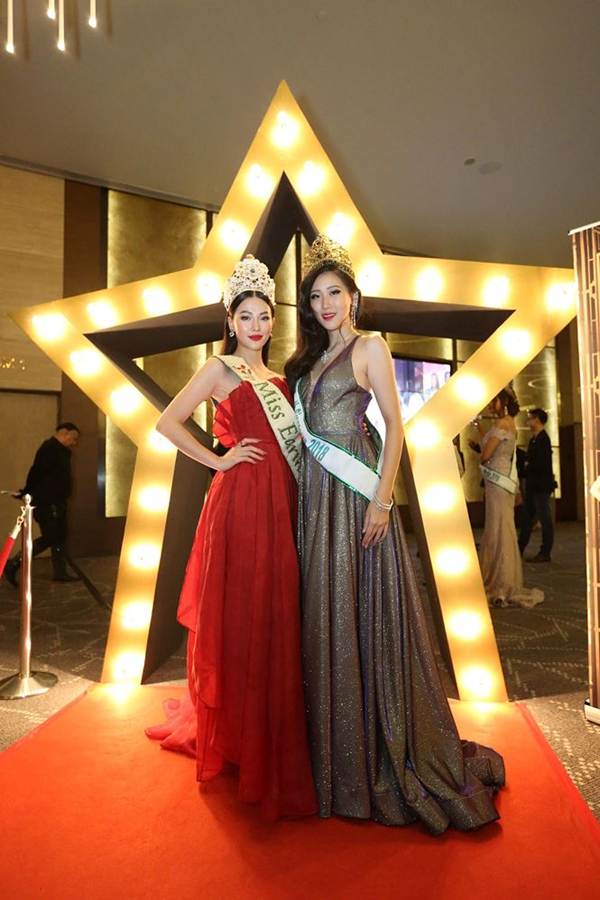 Hoa hậu Phương Khánh nóng bỏng với sắc đỏ dự chung kết Miss Earth Singapore 2019-2