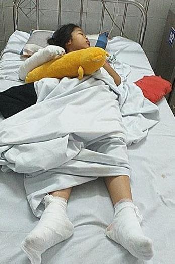 Mua xăng về nhà dùng chưa hết, mẹ Ninh Bình chết sững nhìn 2 con thành mồi lửa-3