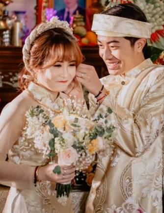 Hot youtuber Cris Phan chính thức lên xe hoa, nhìn lại chuyện tình siêu dị trước khi có đám cưới siêu to, siêu khổng lồ hôm nay thế này-13