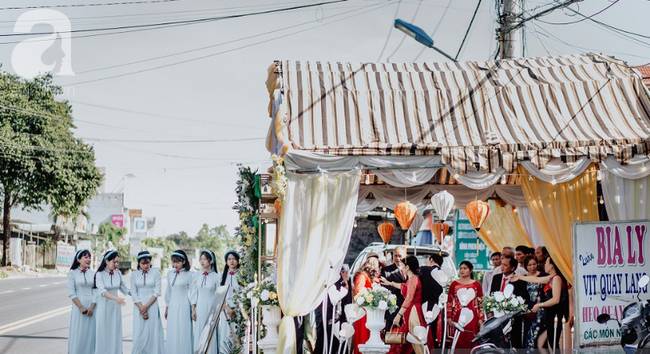 Hot youtuber Cris Phan chính thức lên xe hoa, nhìn lại chuyện tình siêu dị trước khi có đám cưới siêu to, siêu khổng lồ hôm nay thế này-6