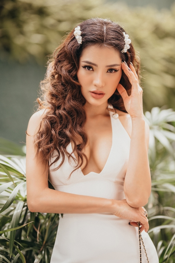 Vòng một căng đầy, Phương Trinh Jolie chứng minh nhan sắc ngày càng mặn mà-12