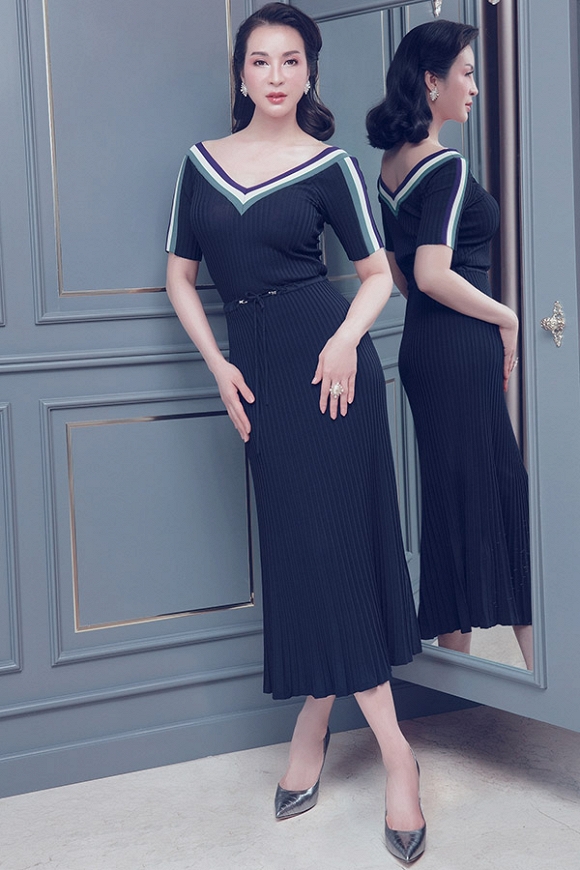 MC Thanh Mai khoe lưng trần gợi cảm ở tuổi trung niên-5