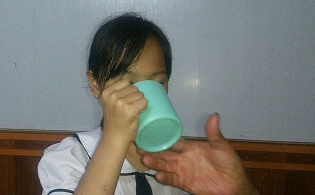 Những hình phạt học sinh kinh dị hơn cả đẽo gạch giữa trời nóng-2