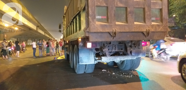 Hà Nội: Kinh hoàng xe tải kéo lê 2 người phụ nữ dưới gầm, 1 người chết tại chỗ-5