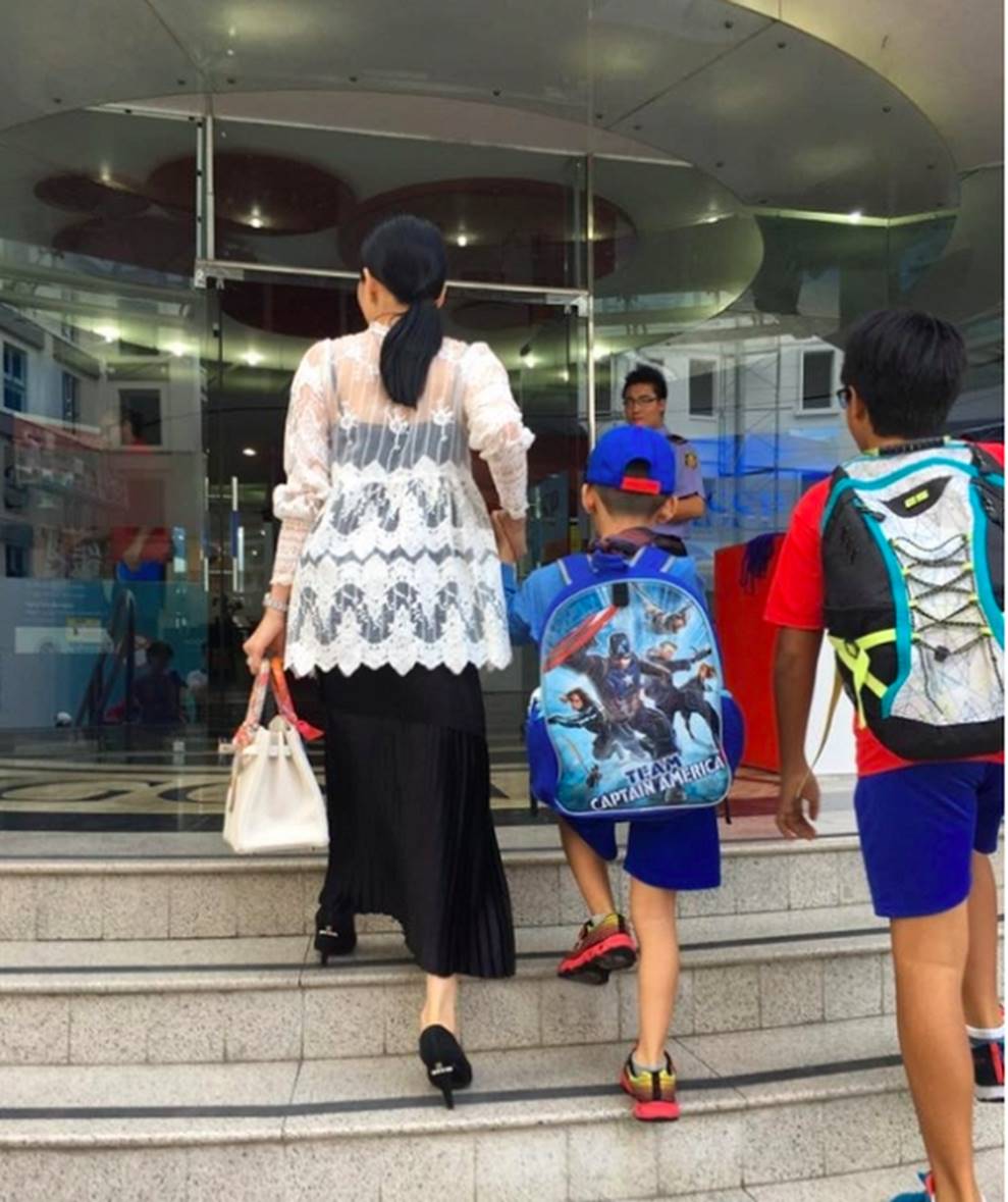 Cuộc sống sung sướng của các nhóc tỳ sao Việt: Đứa học trường Quốc tế học phí hàng trăm triệu, đứa từ bé đã thạo 6 thứ tiếng-8