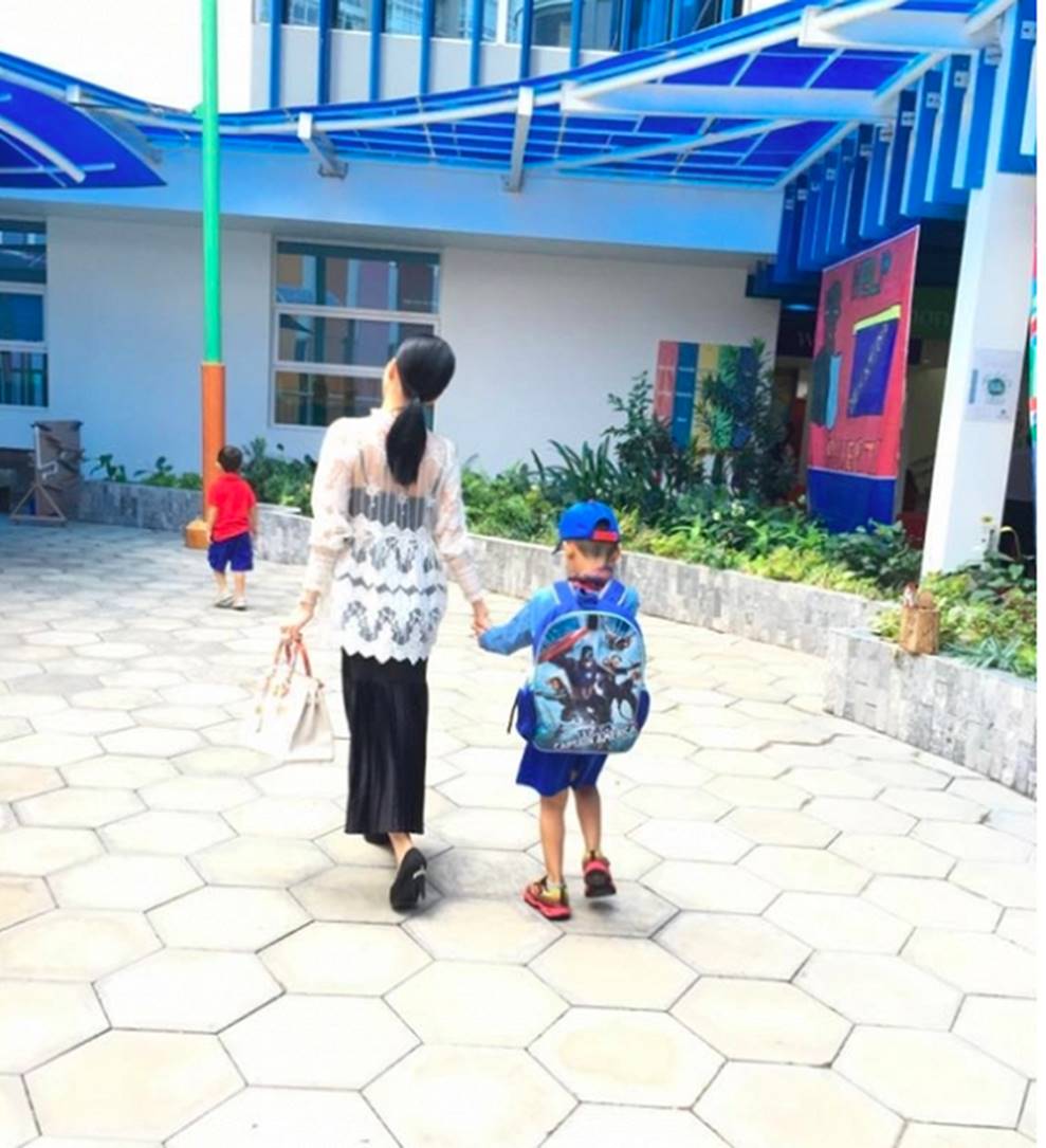 Cuộc sống sung sướng của các nhóc tỳ sao Việt: Đứa học trường Quốc tế học phí hàng trăm triệu, đứa từ bé đã thạo 6 thứ tiếng-9