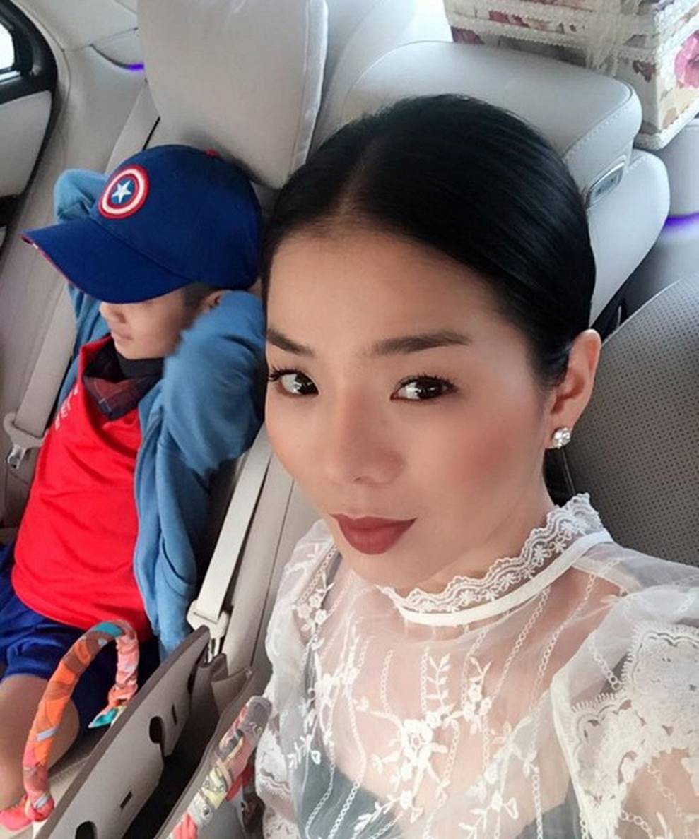 Cuộc sống sung sướng của các nhóc tỳ sao Việt: Đứa học trường Quốc tế học phí hàng trăm triệu, đứa từ bé đã thạo 6 thứ tiếng-11