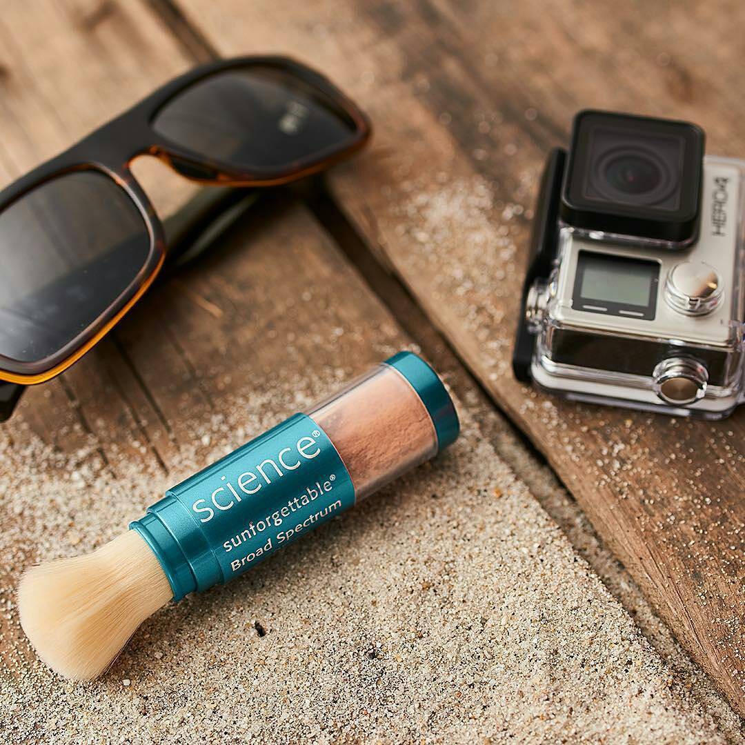 Chẳng thể ngờ bác sĩ da liễu lại chống nắng theo cách này, nhưng có như vậy thì da mới ngăn lão hóa hoàn toàn-2