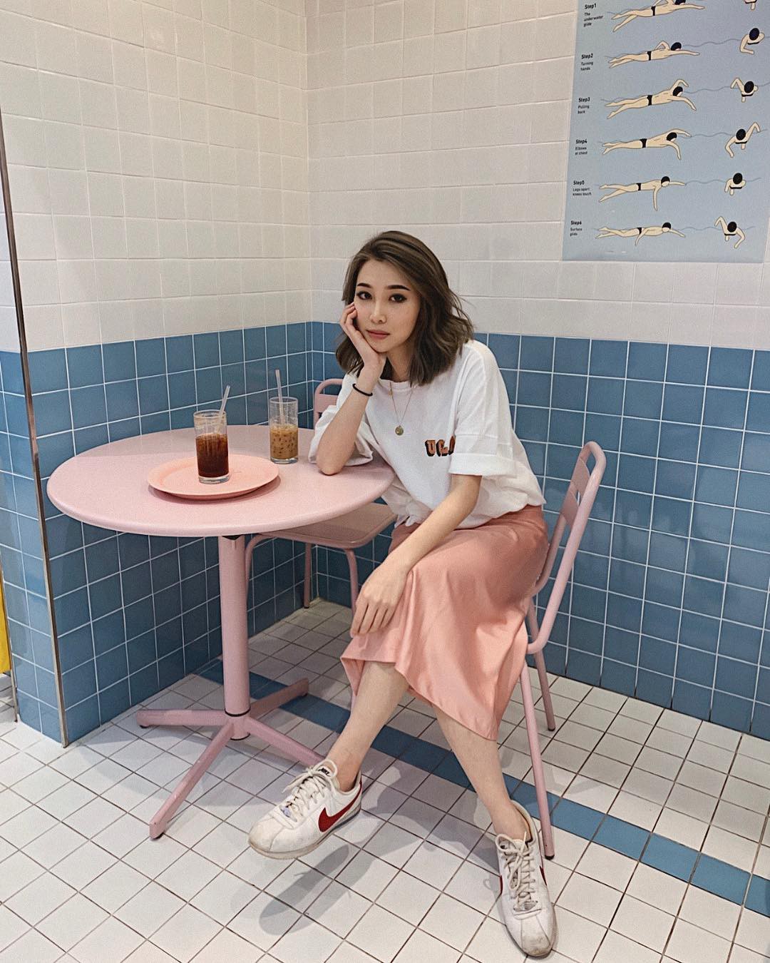 Đừng mãi đóng khung trong những bộ cánh già nua nhạt nhẽo, nàng ngoài 30 hãy trẻ hóa style với 5 công thức này-10