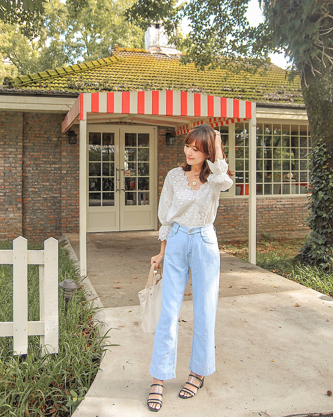 Đừng mãi đóng khung trong những bộ cánh già nua nhạt nhẽo, nàng ngoài 30 hãy trẻ hóa style với 5 công thức này-7