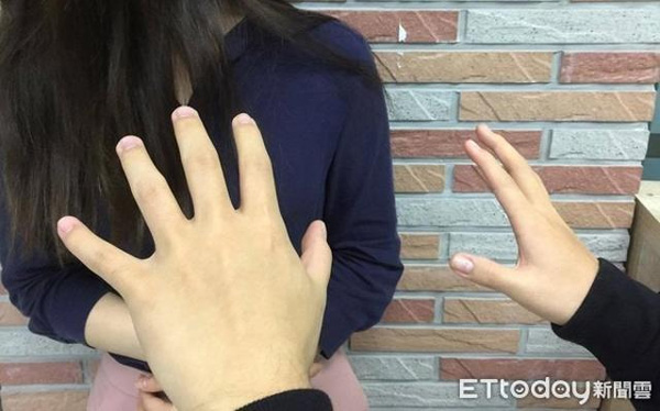 Nhờ anh hàng xóm bê hộ đồ vào nhà, cô gái trẻ không ngờ gặp chuyện đáng sợ-1