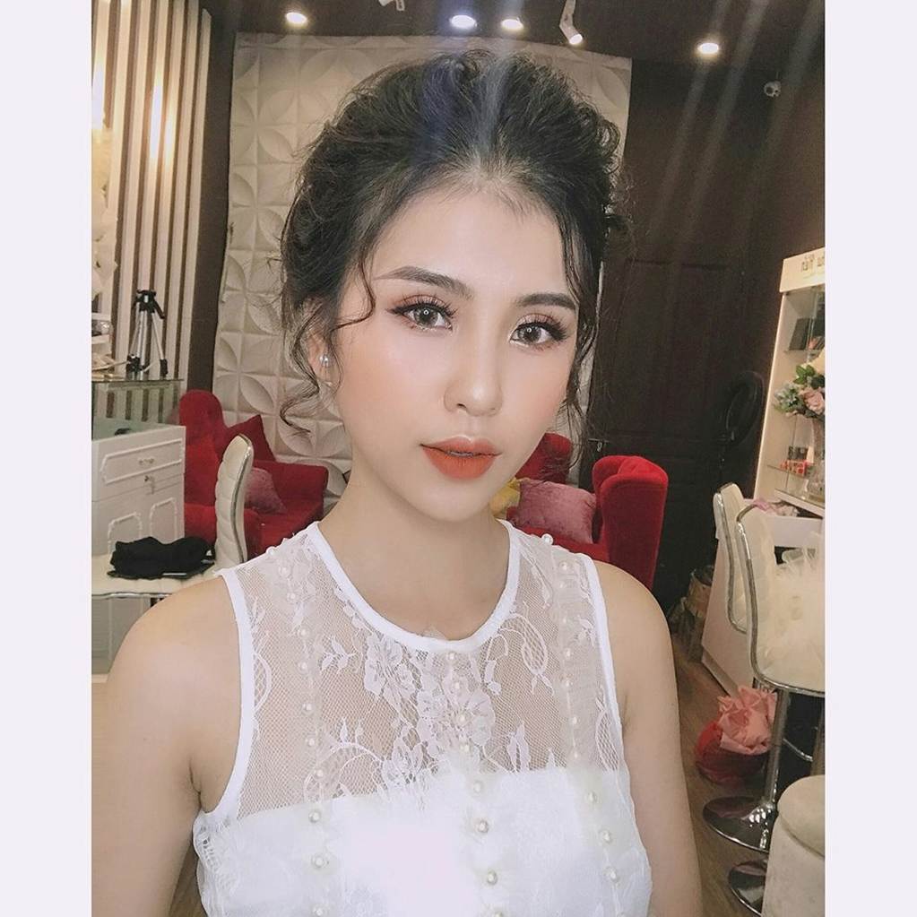 Thu Hương - cô gái khỏa thân ở hồ sen gây giật mình với ảnh đời thường-6