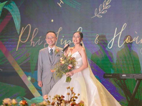 MC Phí Linh lộ bụng lớn, xác nhận đang ở tháng thứ 6 của thai kì sau gần 3 tháng lên xe hoa!-7