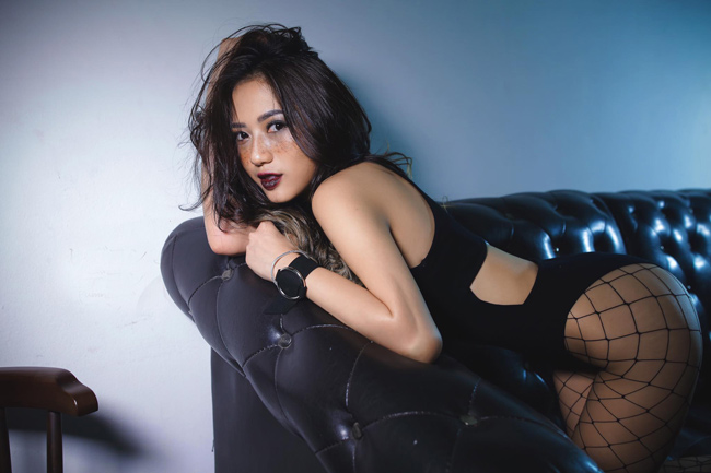 Vẻ đẹp nóng bỏng của nàng dâu đanh đá khiến mẹ chồng cao tay cũng tắt điện-3