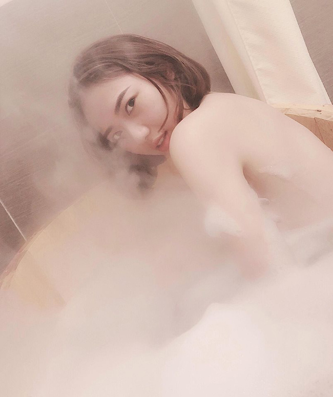 Vẻ đẹp nóng bỏng của nàng dâu đanh đá khiến mẹ chồng cao tay cũng tắt điện-14