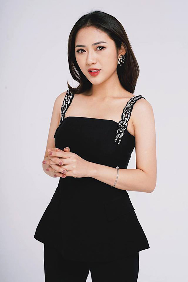 Vẻ đẹp nóng bỏng của nàng dâu đanh đá khiến mẹ chồng cao tay cũng tắt điện-19