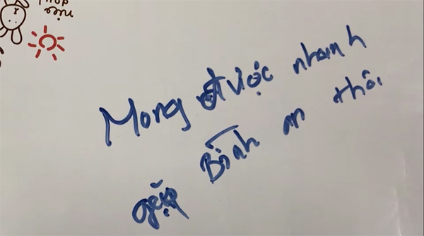 Giây phút oà khóc khi mẹ con bé Bình An gặp nhau-9