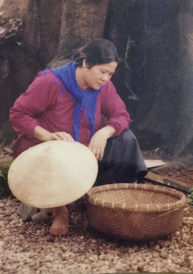 Bất ngờ với nhan sắc xinh đẹp thời thanh xuân nghịch hơn quỷ” của Minh Vượng-10