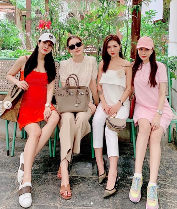 Bầu gần 5 tháng, Diệp Lâm Anh vẫn đẹp đến khó tin khi diện váy 2 dây gợi cảm-3