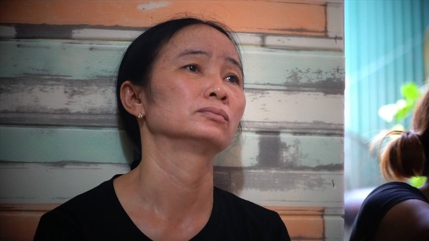 Mẹ phi công trong vụ rơi máy bay quân sự: Con mới được bay cách đây 1 tháng-2