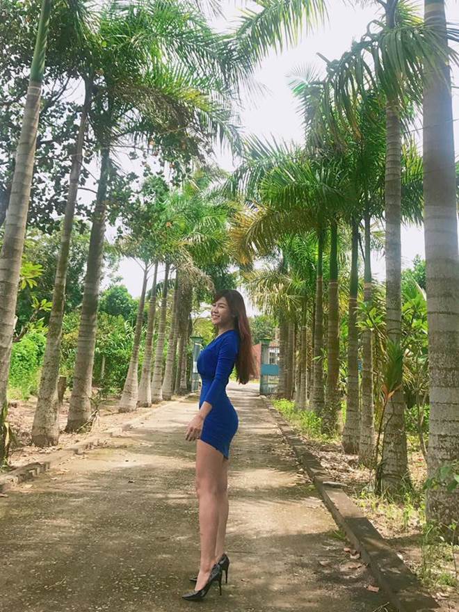 Mang giày cao 10cm đi khắp mọi nơi, bạn gái Lâm Tây chính là thánh đi giày cao gót-12